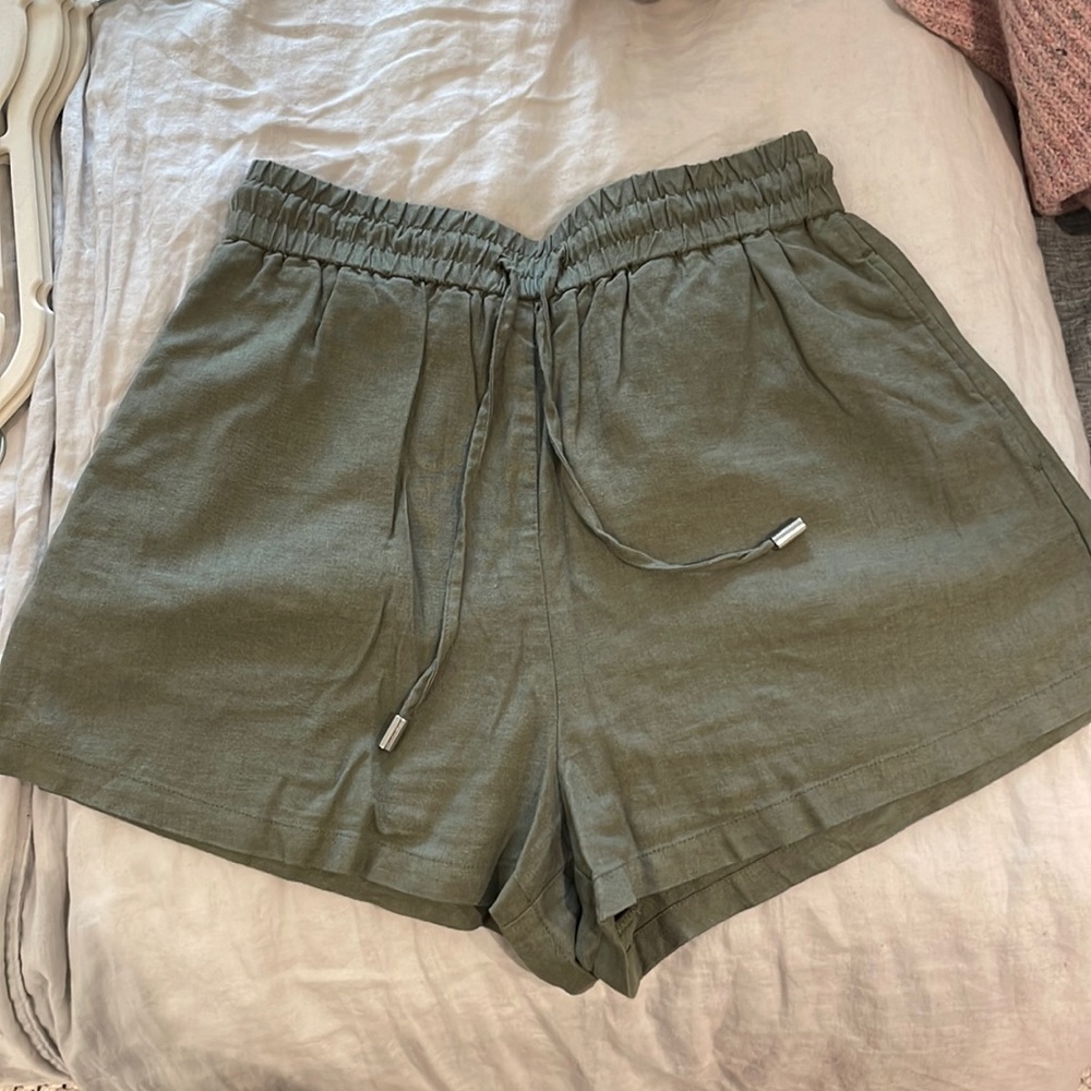 Zara shorts khaki